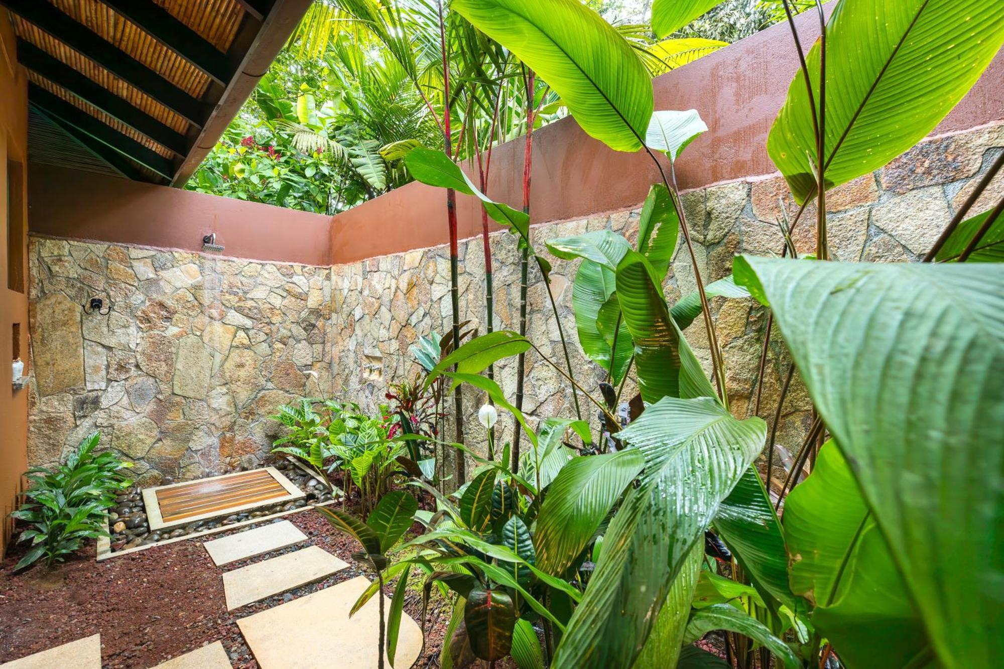 Hideaway Rio Celeste Hotel Bijagua Ngoại thất bức ảnh